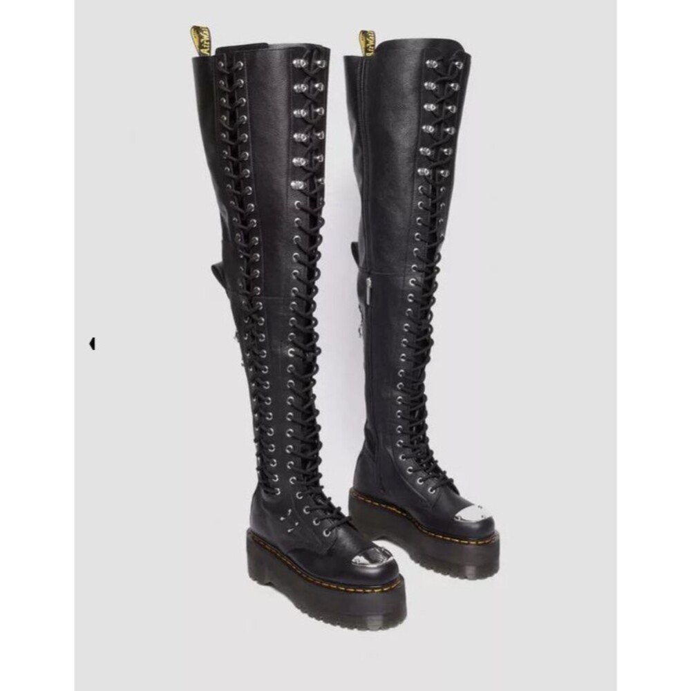 Dr. Martens 28-Eye XTRM Max Women's Size 8 Leather Knee High Platform Boots